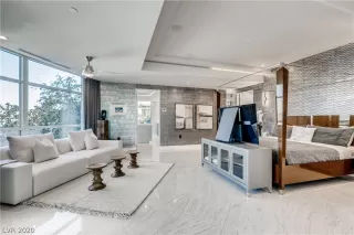 Photo #6: 2230858 Listing