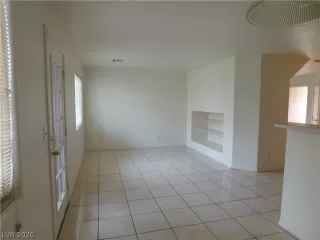 Photo #6: 2230913 Listing 