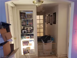 Photo #6: 2230924 Listing