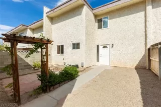 Photo #4: 2230960 Listing 