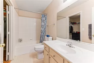 Photo #4: 2230974 Listing