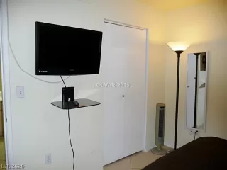 Photo #6: 2230990 Listing 