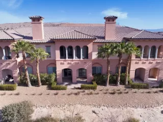 Photo #5: 2230995 Listing