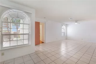 Photo #4: 2230998 Listing 