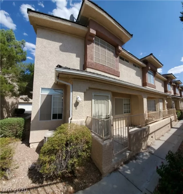 MLS: 2231003 Condo For Sale