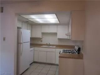 Photo #2: 2231041 Listing