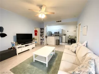 Photo #1: 2231046 Listing 