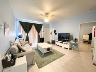 Photo #2: 2231046 Listing 
