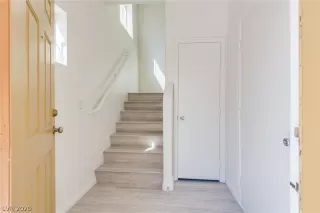 Photo #3: 2231115 Listing