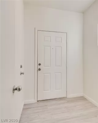 Photo #4: 2231115 Listing