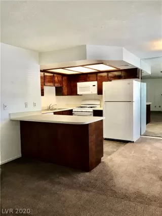 Photo #4: 2231136 Listing 