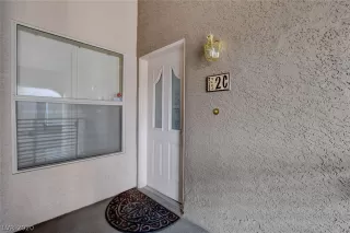 Photo #2: 2231140 Listing