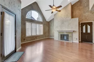 Photo #6: 2231140 Listing