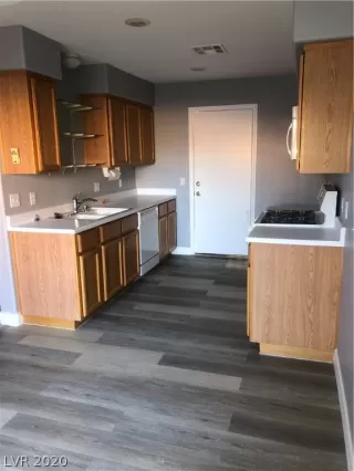 Photo #4: 2231465 Listing 