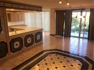 Photo #4: 2231480 Listing 