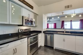 Photo #1: 2231510 Listing 