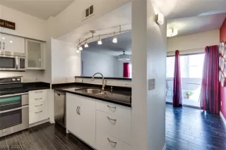 Photo #3: 2231510 Listing 