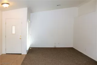 Photo #1: 2231515 Listing 