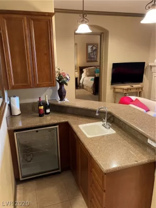 Photo #3: 2231544 Listing 