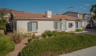 Photo #2: 2231581 Listing