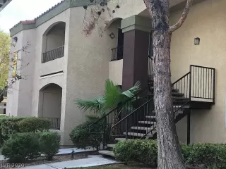 Photo #1: 2231596 Listing