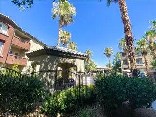 Photo #5: 2231612 Listing 