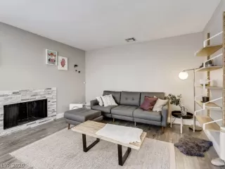 Photo #2: 2231627 Listing