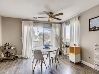 Photo #3: 2231627 Listing