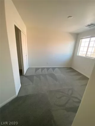 Photo #4: 2231641 Listing 