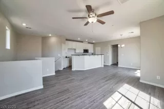 Photo #4: 2231705 Listing