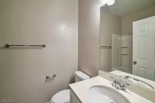 Photo #6: 2231705 Listing