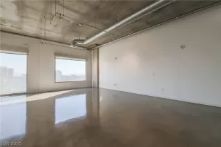 Photo #1: 2231721 Listing