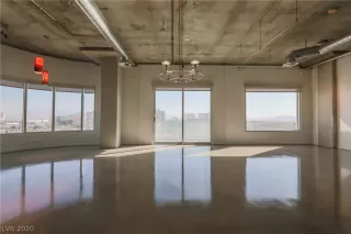 Photo #6: 2231721 Listing