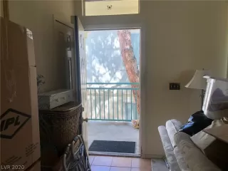 Photo #2: 2231751 Listing