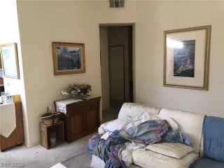 Photo #5: 2231751 Listing