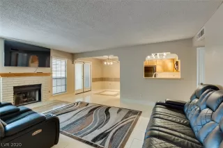 Photo #4: 2231758 Listing 