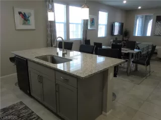 Photo #6: 2231760 Listing 