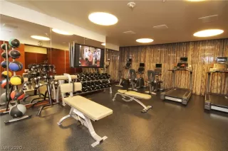 Photo #4: 2231781 Listing