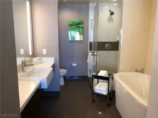 Photo #5: 2231781 Listing