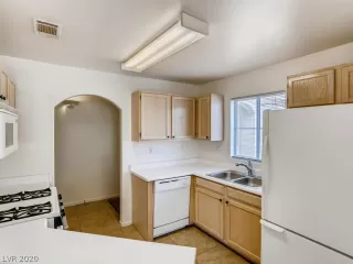 Photo #2: 2231819 Listing 