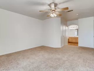 Photo #6: 2231819 Listing 