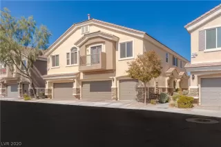 Photo #1: 2231886 Listing