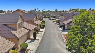 Photo #2: 2231929 Listing