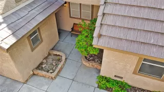 Photo #6: 2231929 Listing