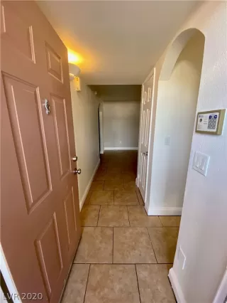 Photo #2: 2231931 Listing 