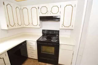 Photo #6: 2231996 Listing