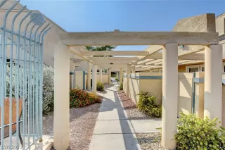 Photo #2: 2232016 Listing