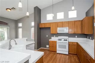 Photo #3: 2232021 Listing