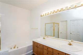 Photo #5: 2232021 Listing