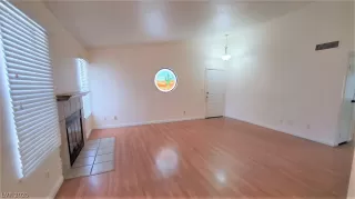 Photo #5: 2232024 Listing 